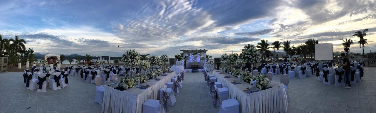 אולונגפו The Lighthouse Marina Resort מראה חיצוני תמונה