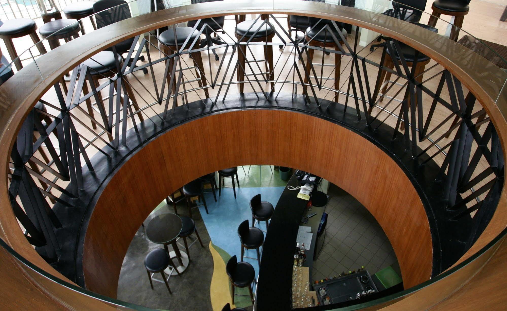 אולונגפו The Lighthouse Marina Resort מראה חיצוני תמונה
