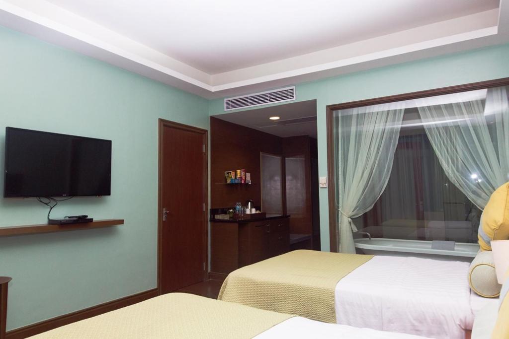 אולונגפו The Lighthouse Marina Resort מראה חיצוני תמונה